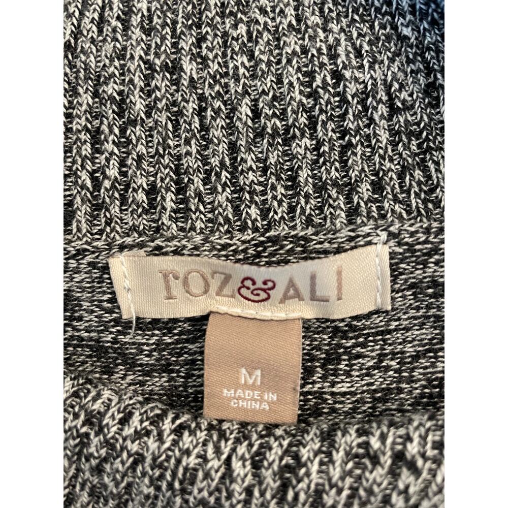 Roz & Ali long sleeved split cowl neck black and gray striped sweater Med - Picture 3 of 9